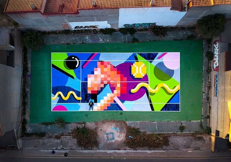 Painting Retro Murals with Urban Artist DANTE ARCADE - FrikiFish BCN