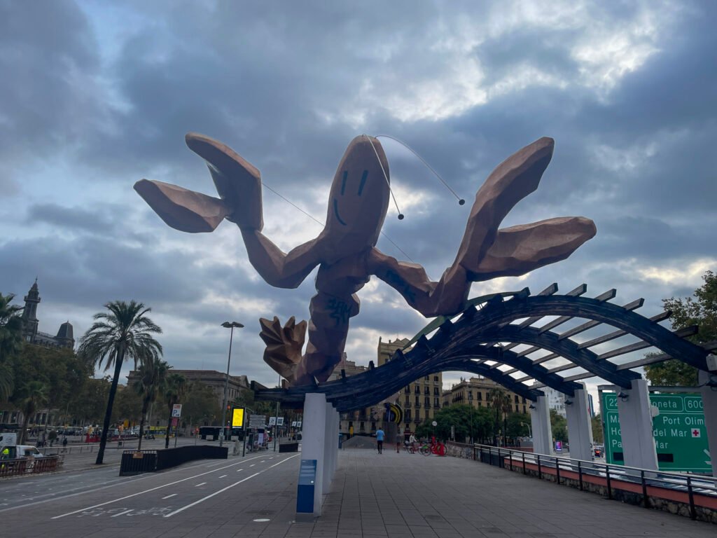 the prawn public art in barcelona