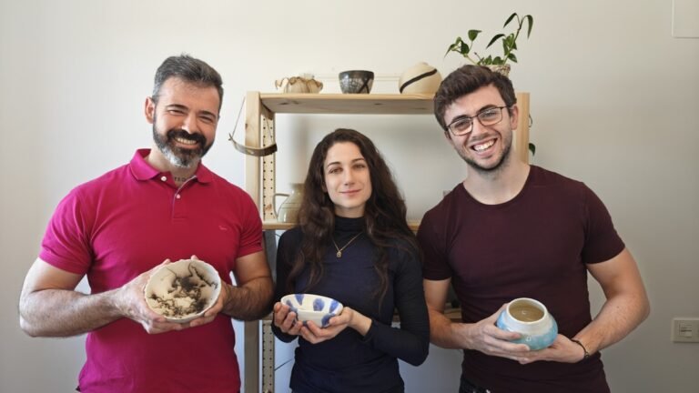 Smalted Social Network for Ceramics team