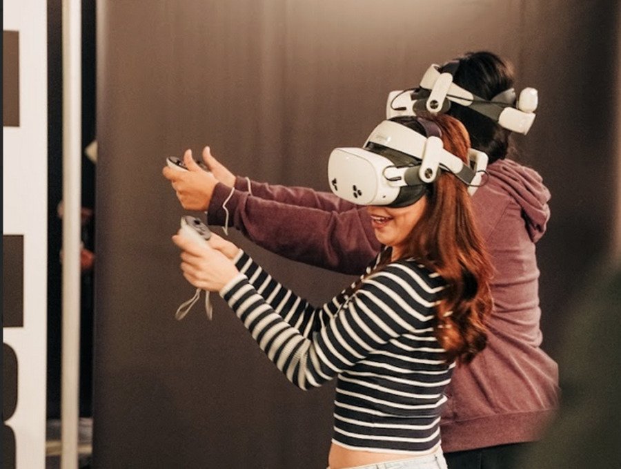 VIBEZ Festival 2025: Where Young Talent Meets Digital Culture in Barcelona